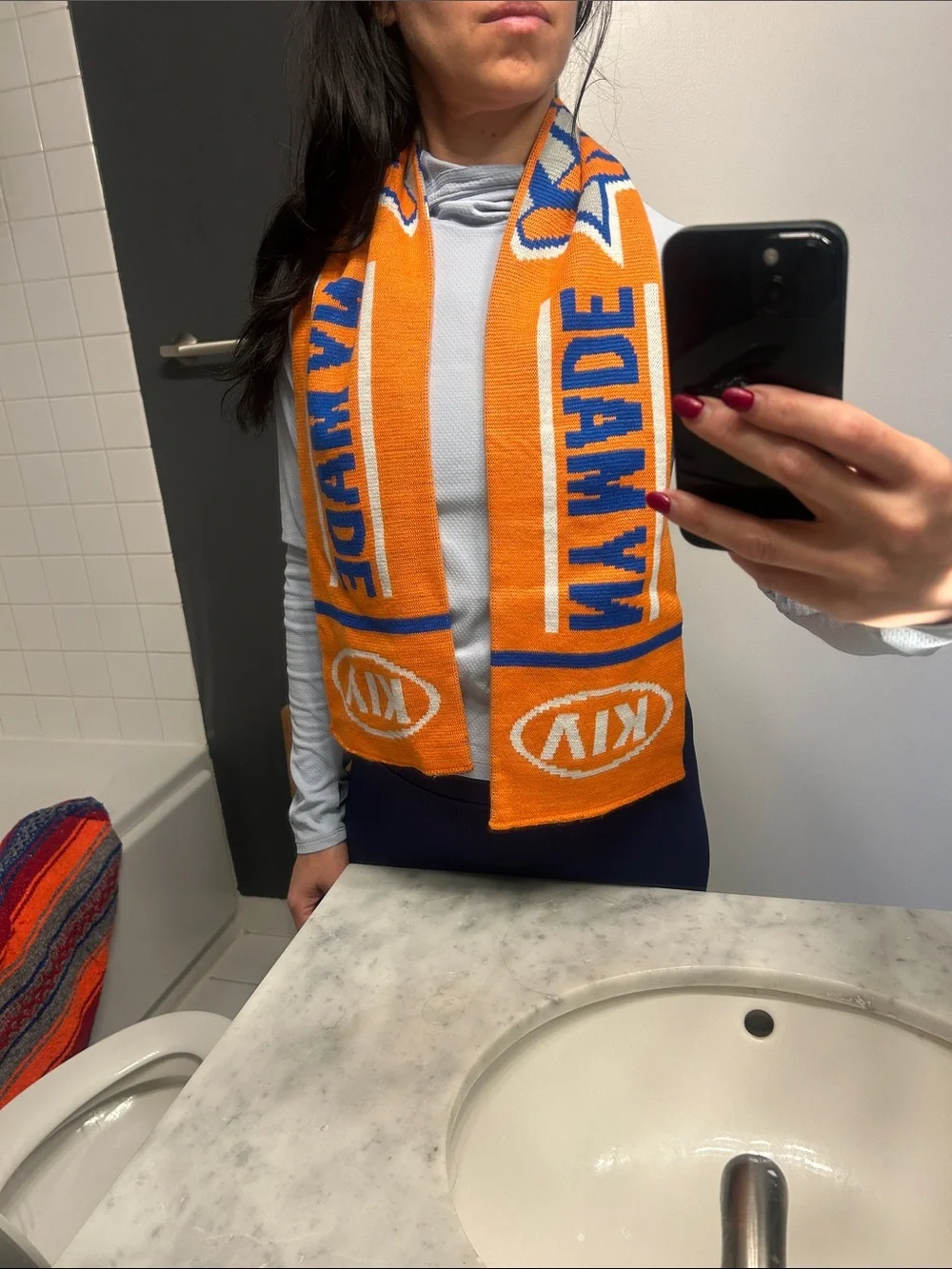 NY KNICKS KIA promo neck scarf